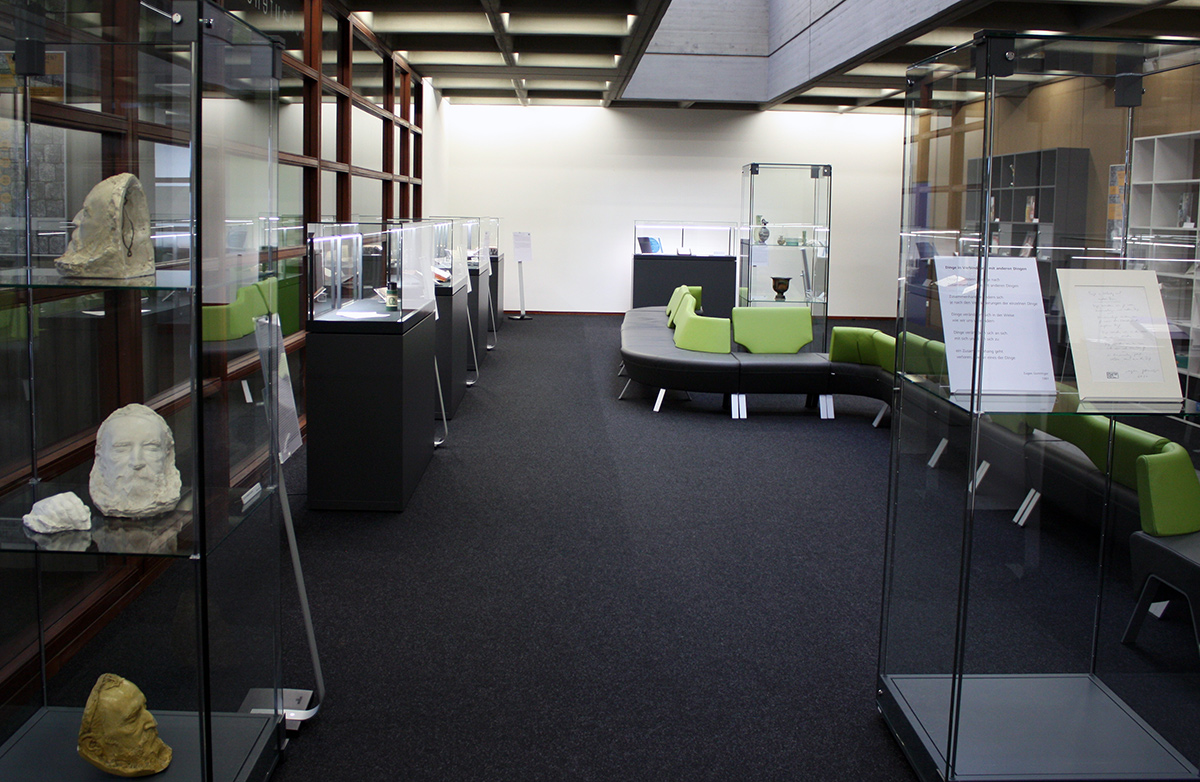 Ausstellung "Was soll bleiben?" Ausstellungsraum der Universitätsbibliothek Regensburg