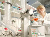 Wissenschaftlerin im Labor