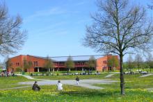 Zentralbibliothek Bayreuth im Frühling